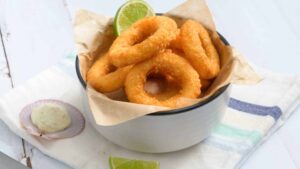 a bowl of fried onion rings